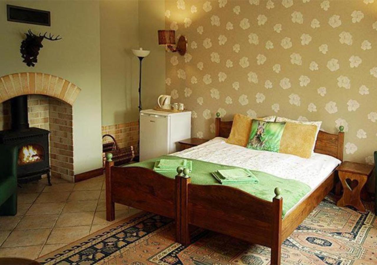 Gosciniec Malinowka Bed & Breakfast Krzeszna Bagian luar foto