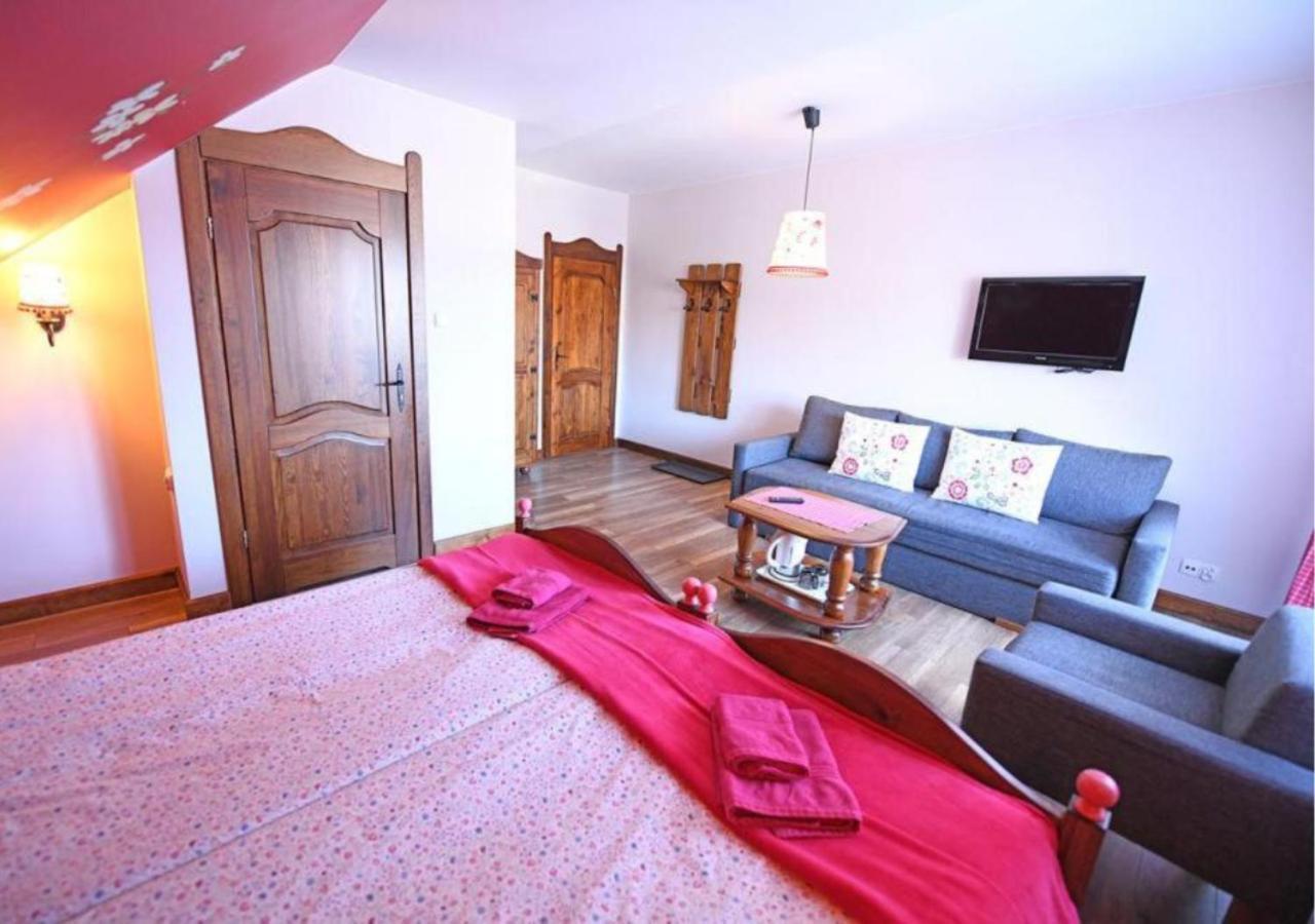 Gosciniec Malinowka Bed & Breakfast Krzeszna Bagian luar foto