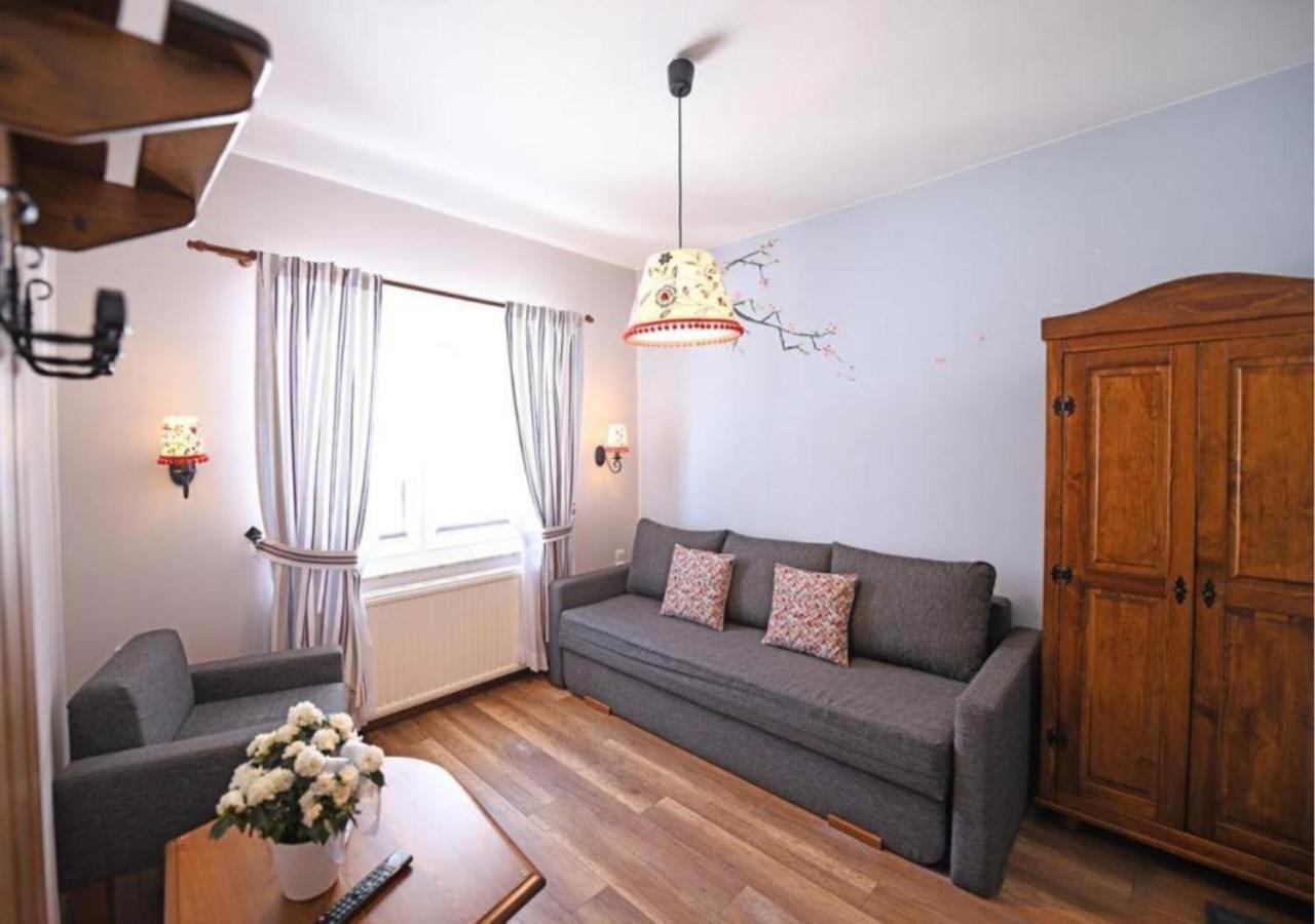 Gosciniec Malinowka Bed & Breakfast Krzeszna Bagian luar foto